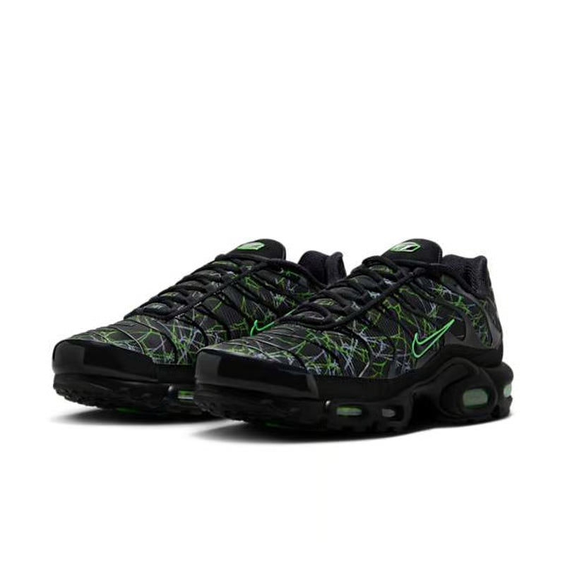 NIKE AIR MAX PLUS "SHATTERED GLASS"