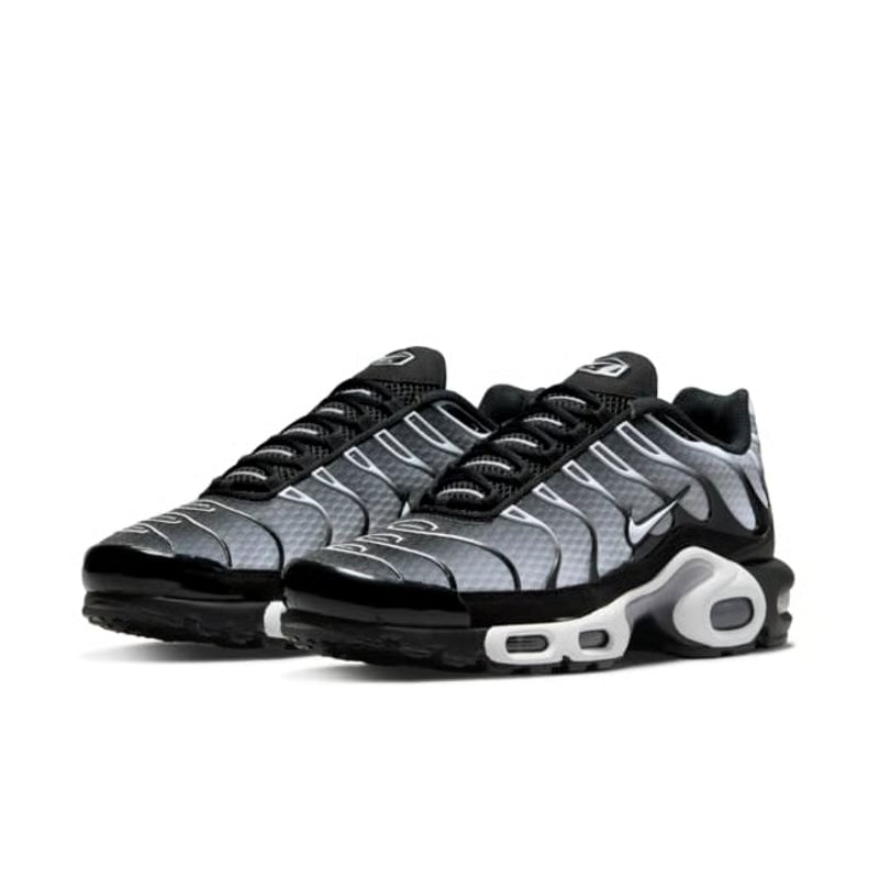 NIKE AIR MAX PLUS "BLACK & METALLIC SILVER"