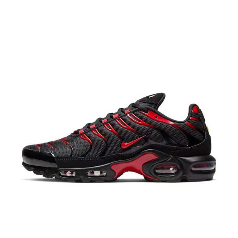 NIKE AIR MAX PLUS "BRED"