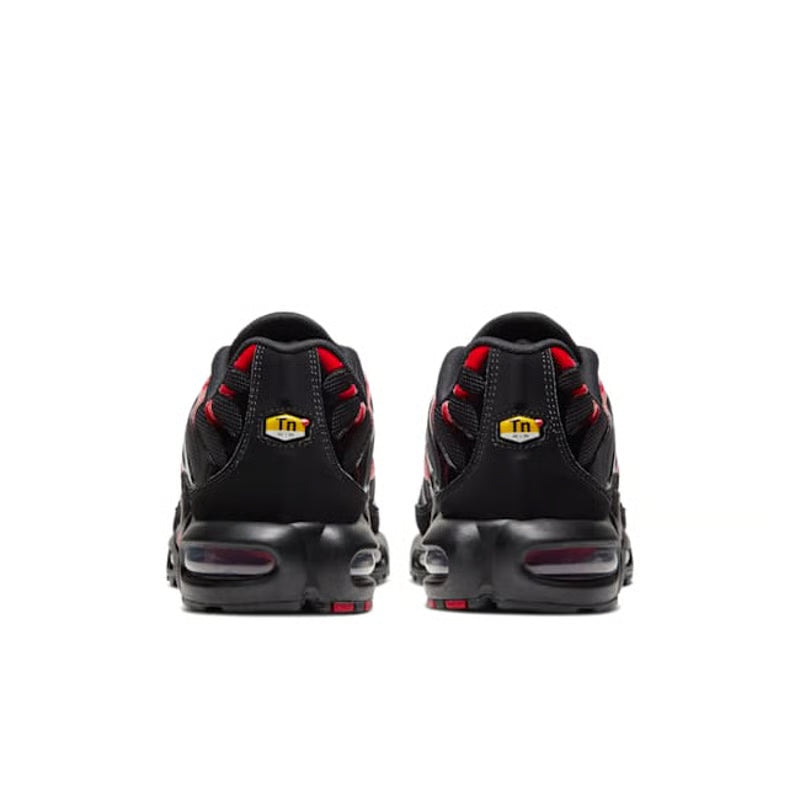 NIKE AIR MAX PLUS "BRED"