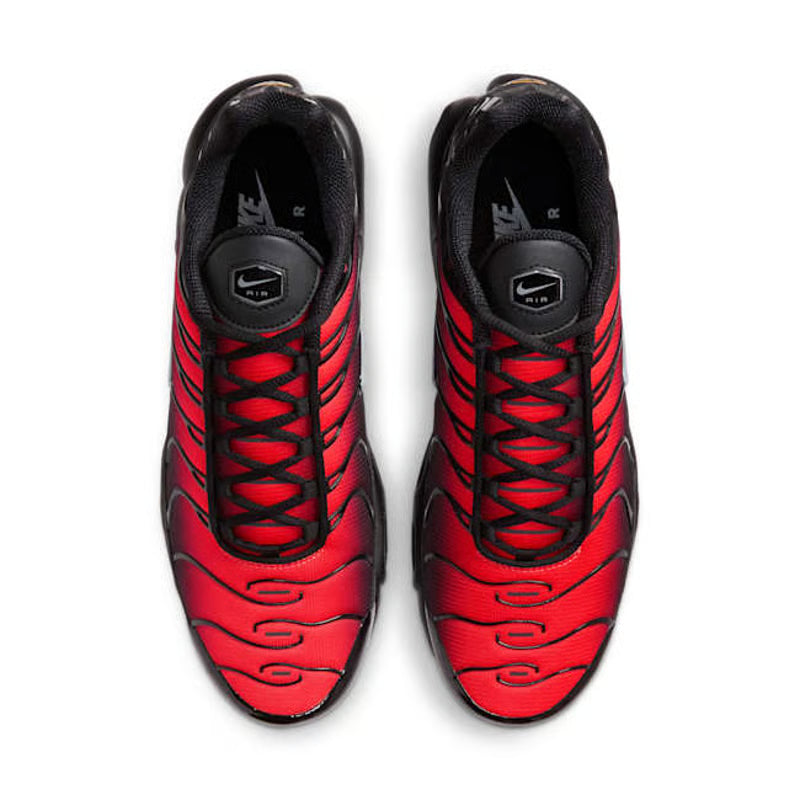 NIKE AIR MAX PLUS "DEADPOOL"