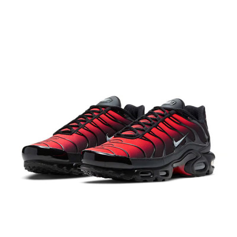 NIKE AIR MAX PLUS "DEADPOOL"
