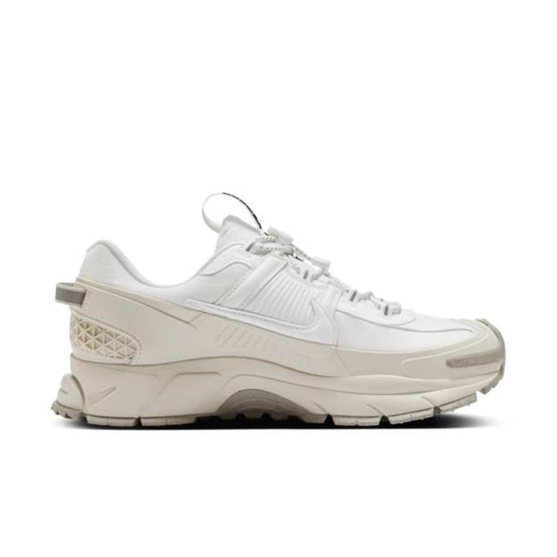 Nike Zoom Vomero Roam "Summit White & Light Bone