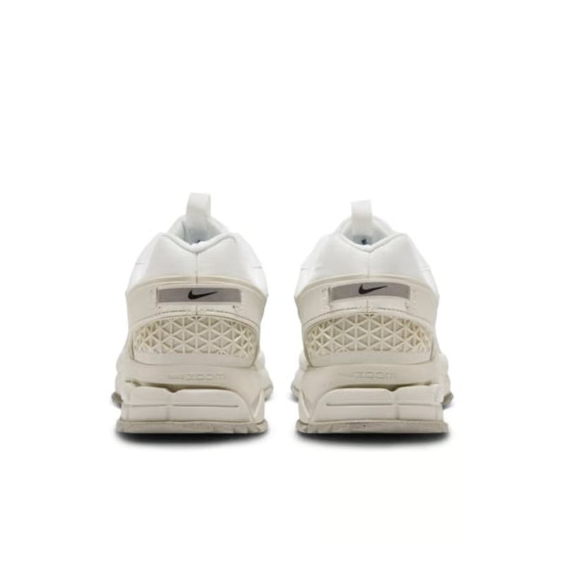 Nike Zoom Vomero Roam "Summit White & Light Bone